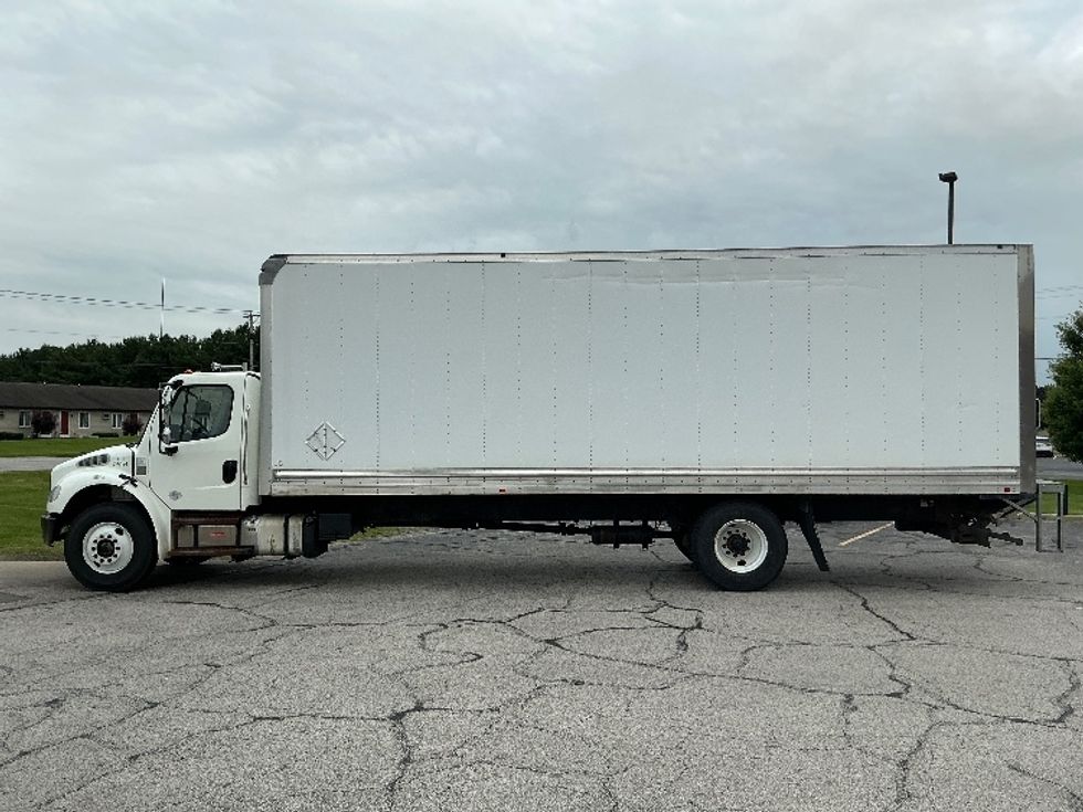 Medium Duty Box Truck-Light and Medium Duty Trucks-Freightliner-2020-M2-Elkhart-IN-217,138\n\t\tmiles-$ 35,750 - Image 4