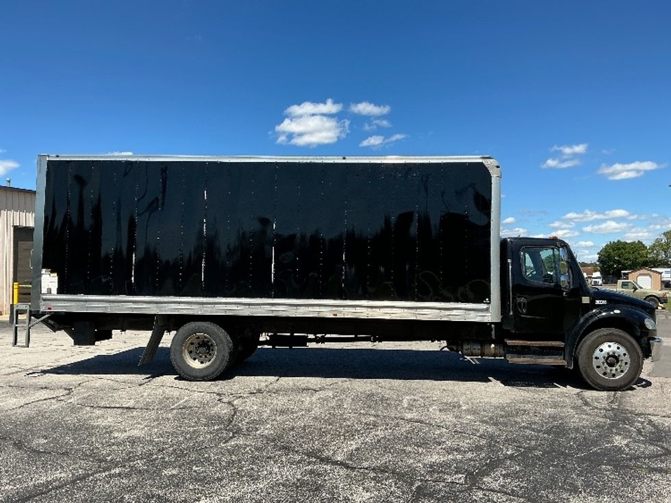 Medium Duty Box Truck-Light and Medium Duty Trucks-Freightliner-2020-M2-Elkhart-IN-230,903\n\t\tmiles-$ 43,750 - Image 15