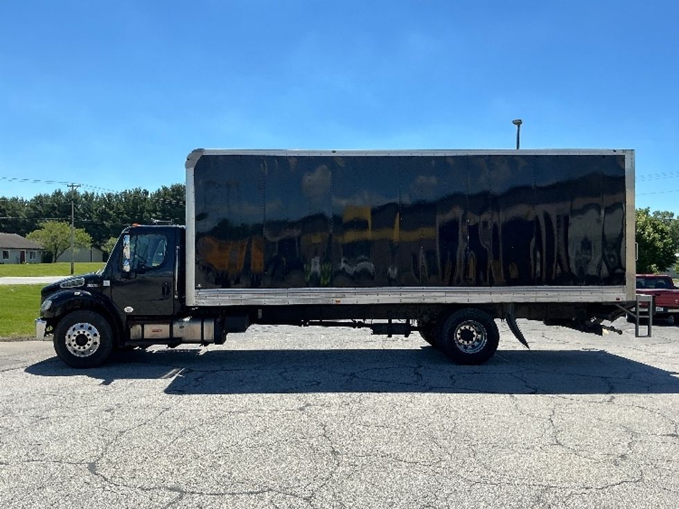 Medium Duty Box Truck-Light and Medium Duty Trucks-Freightliner-2020-M2-Elkhart-IN-230,903\n\t\tmiles-$ 43,750 - Image 4