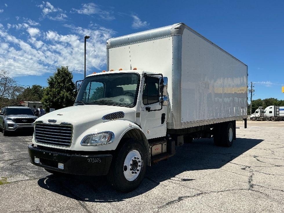 Medium Duty Box Truck-Light and Medium Duty Trucks-Freightliner-2020-M2-Elkhart-IN-58,370\n\t\tmiles-$ 62,250 - Image 3