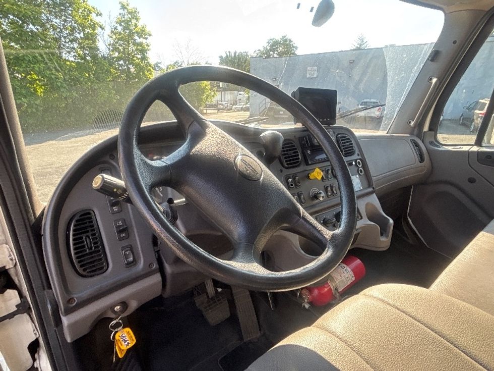 Medium Duty Box Truck-Light and Medium Duty Trucks-Freightliner-2020-M2-Elmsford-NY-109,797\n\t\tmiles-$ 59,250 - Image 17