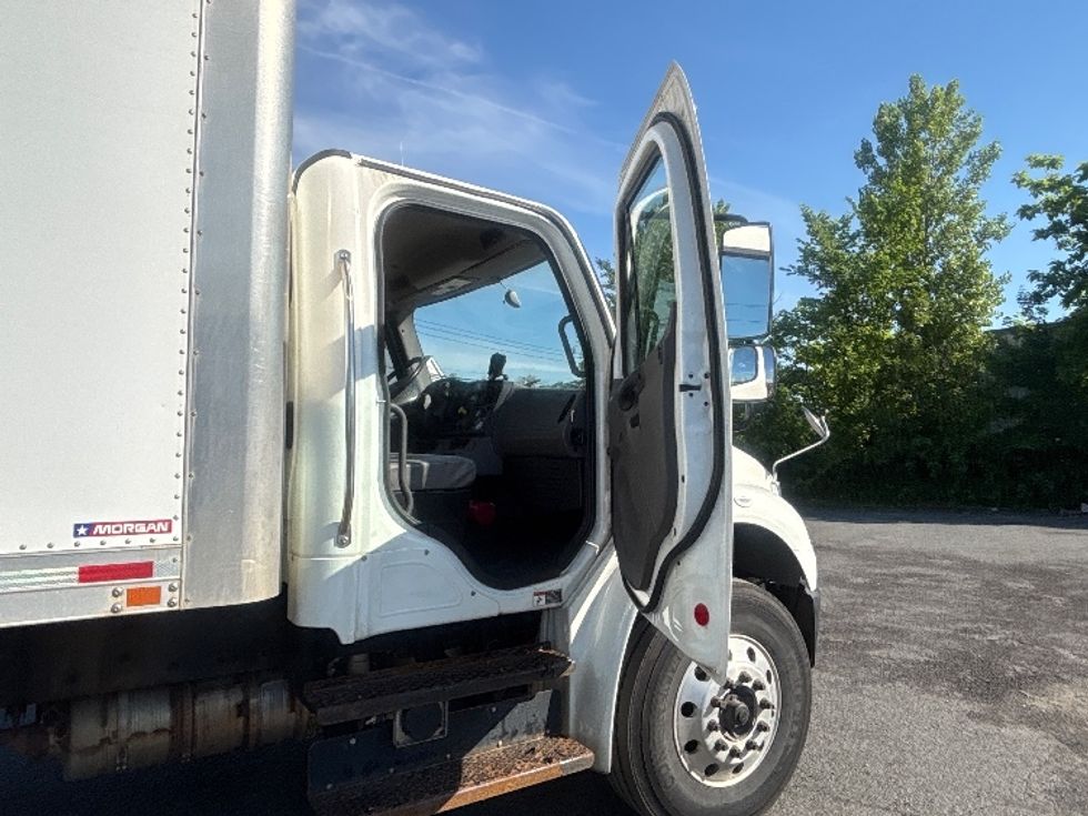 Medium Duty Box Truck-Light and Medium Duty Trucks-Freightliner-2020-M2-Elmsford-NY-109,797\n\t\tmiles-$ 59,250 - Image 20