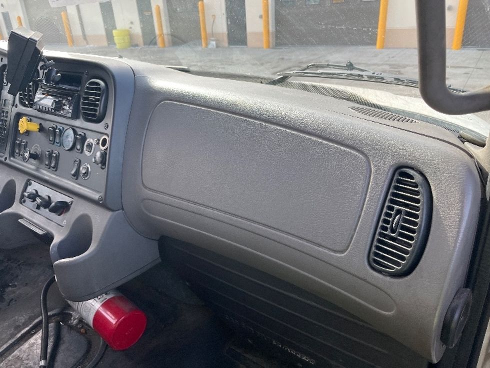 Medium Duty Box Truck-Light and Medium Duty Trucks-Freightliner-2020-M2-Elmsford-NY-252,822\n\t\tmiles-$ 49,750 - Image 21