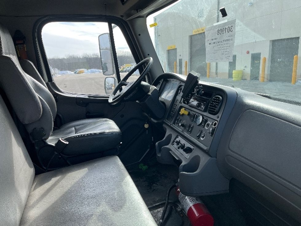 Medium Duty Box Truck-Light and Medium Duty Trucks-Freightliner-2020-M2-Elmsford-NY-252,822\n\t\tmiles-$ 49,750 - Image 22