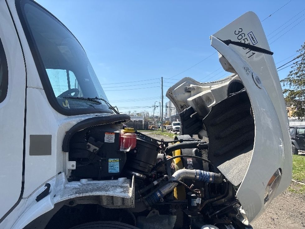 Medium Duty Box Truck-Light and Medium Duty Trucks-Freightliner-2020-M2-Elmsford-NY-303,717\n\t\tmiles-$ 26,000 - Image 23