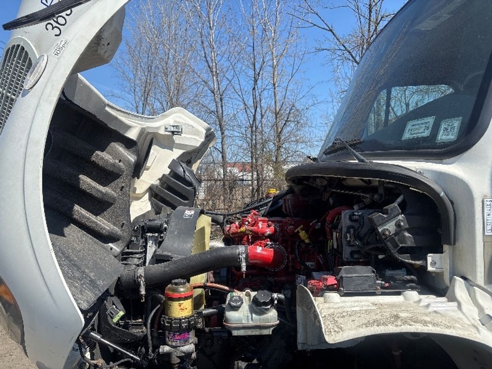 Medium Duty Box Truck-Light and Medium Duty Trucks-Freightliner-2020-M2-Elmsford-NY-303,717\n\t\tmiles-$ 26,000 - Image 24