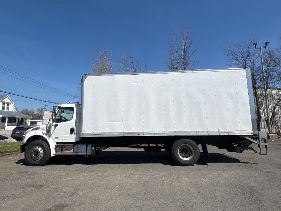 Medium Duty Box Truck-Light and Medium Duty Trucks-Freightliner-2020-M2-Elmsford-NY-303,717\n\t\tmiles-$ 26,000 - Image 4
