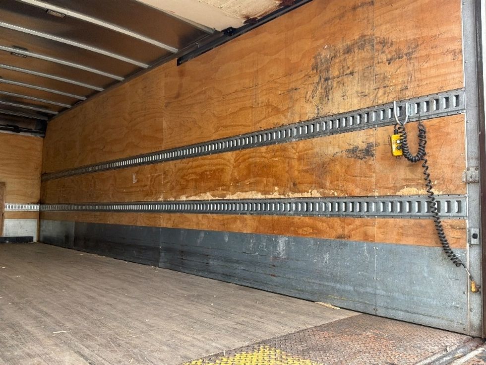 Medium Duty Box Truck-Light and Medium Duty Trucks-Freightliner-2020-M2-Erlanger-KY-271,645\n\t\tmiles-$ 10,000 - Image 11
