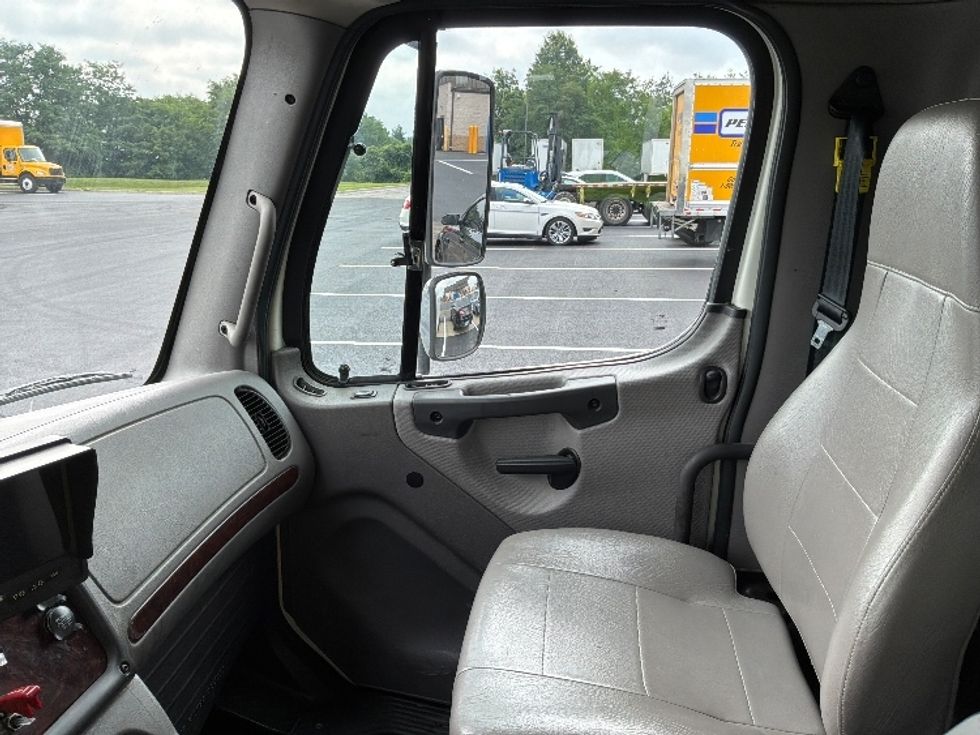 Medium Duty Box Truck-Light and Medium Duty Trucks-Freightliner-2020-M2-Erlanger-KY-271,645\n\t\tmiles-$ 10,000 - Image 18