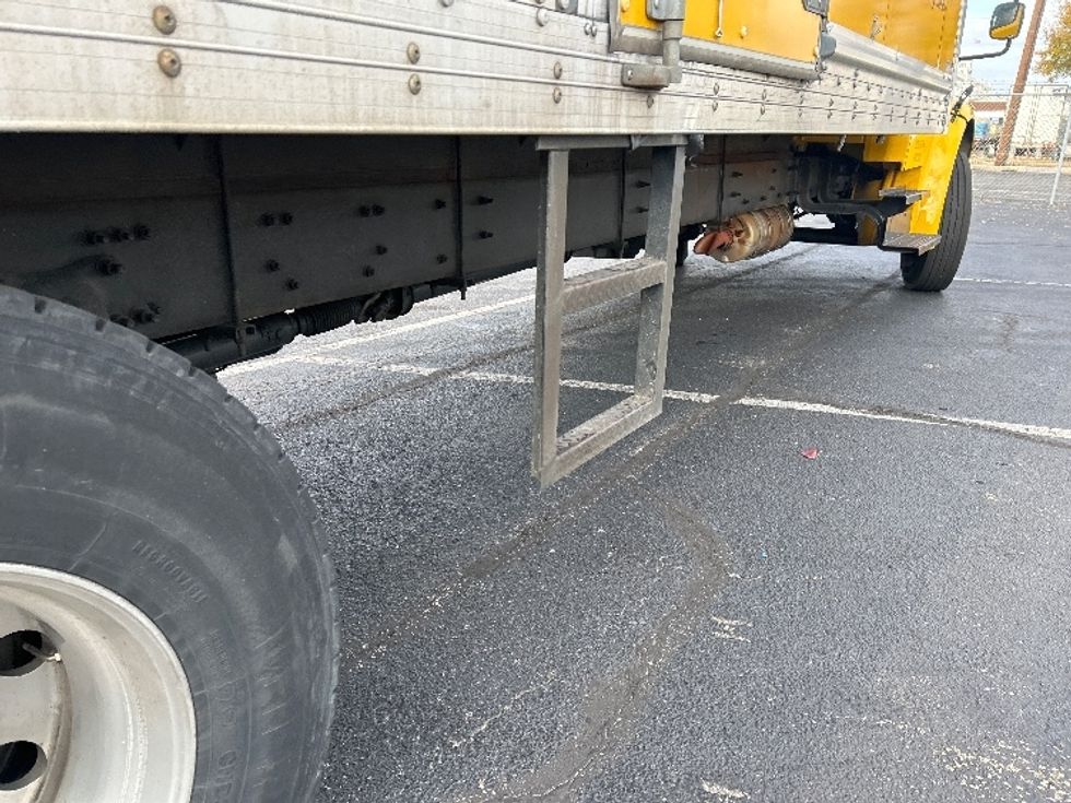 Medium Duty Box Truck-Light and Medium Duty Trucks-Freightliner-2020-M2-Essex-MD-190,337\n\t\tmiles-$ 38,750 - Image 14