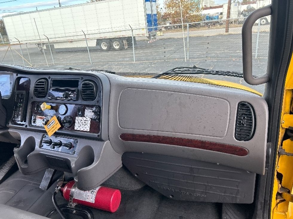 Medium Duty Box Truck-Light and Medium Duty Trucks-Freightliner-2020-M2-Essex-MD-190,337\n\t\tmiles-$ 38,750 - Image 21