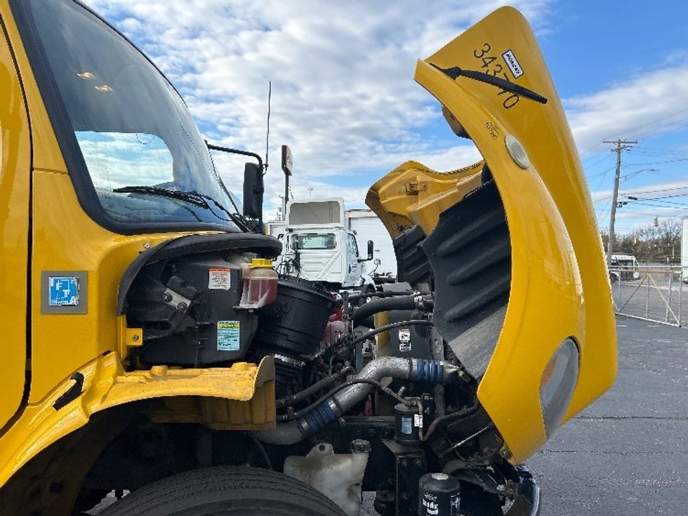 Medium Duty Box Truck-Light and Medium Duty Trucks-Freightliner-2020-M2-Essex-MD-190,337\n\t\tmiles-$ 38,750 - Image 23