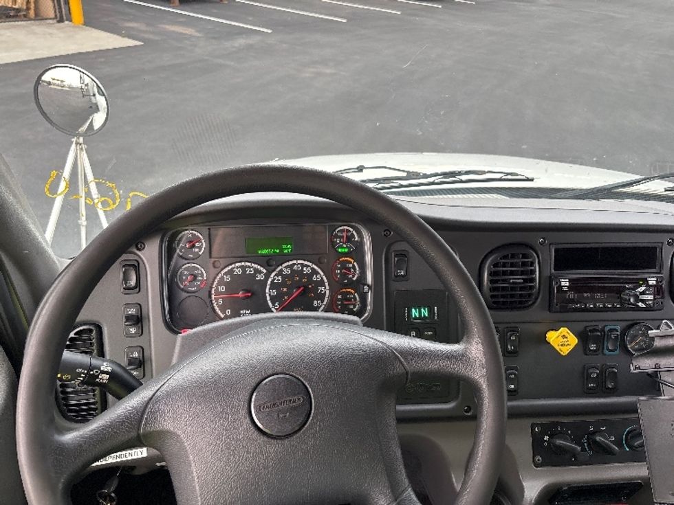 Medium Duty Box Truck-Light and Medium Duty Trucks-Freightliner-2020-M2-Everett-WA-102,007\n\t\tmiles-$ 73,250 - Image 18