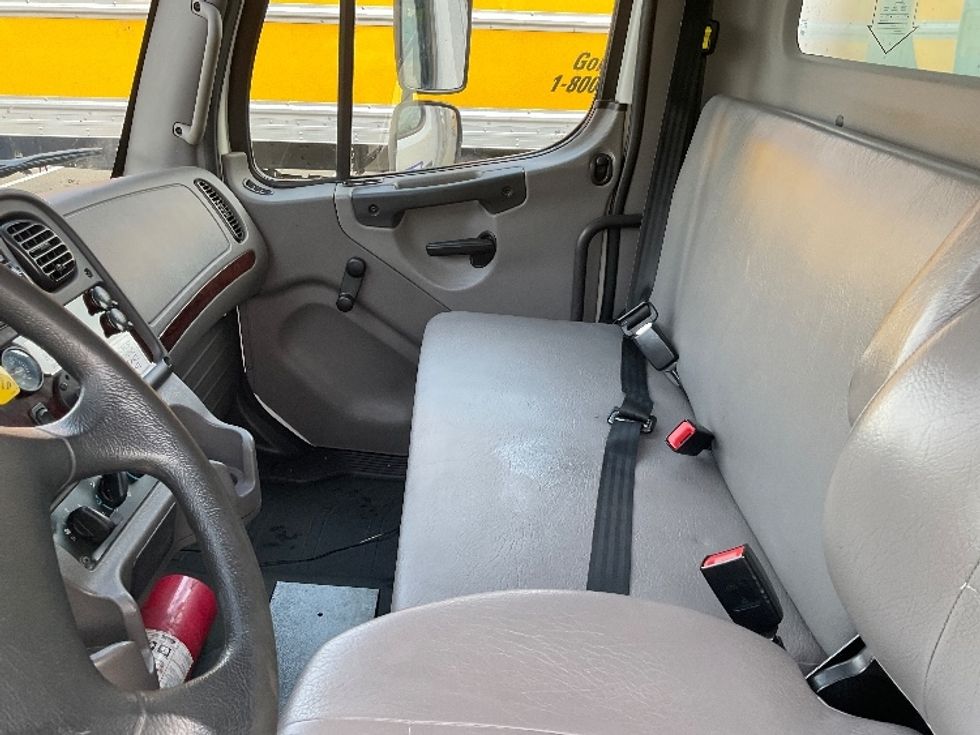 Medium Duty Box Truck-Light and Medium Duty Trucks-Freightliner-2020-M2-Everett-WA-159,191\n\t\tmiles-$ 54,250 - Image 19