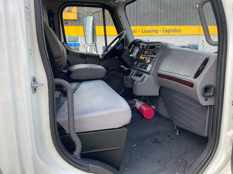 Medium Duty Box Truck-Light and Medium Duty Trucks-Freightliner-2020-M2-Everett-WA-159,191\n\t\tmiles-$ 54,250 - Image 20