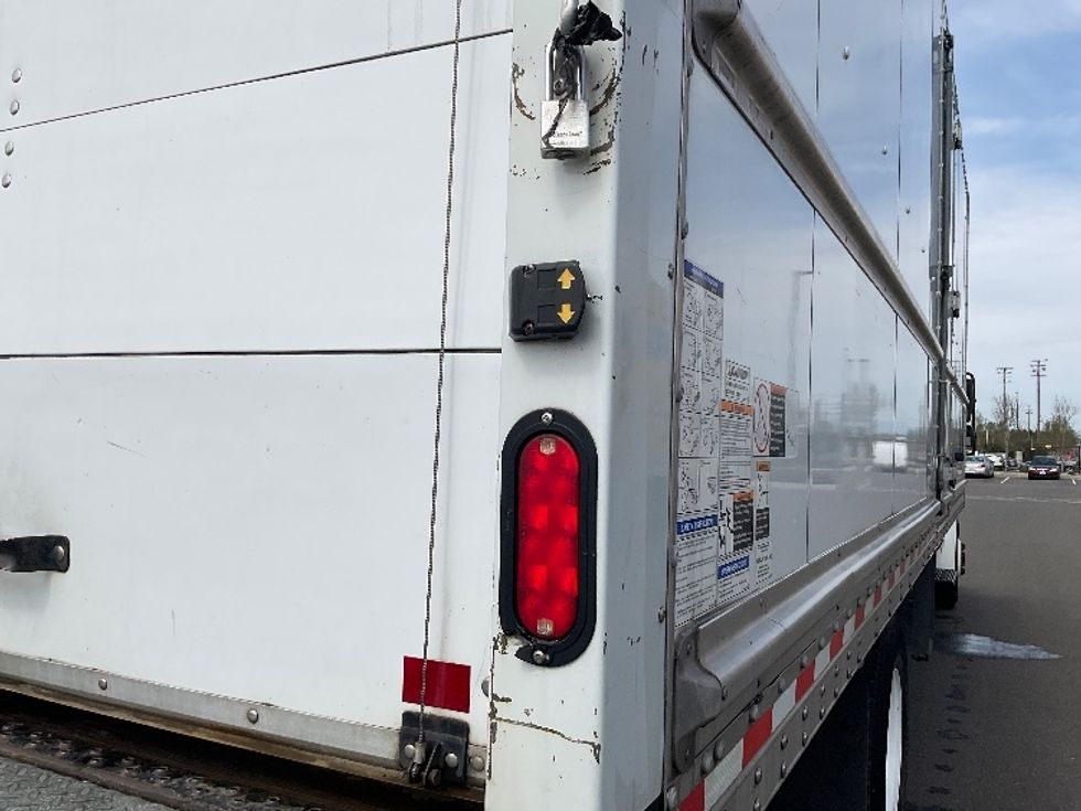 Medium Duty Box Truck-Light and Medium Duty Trucks-Freightliner-2020-M2-Everett-WA-159,191\n\t\tmiles-$ 54,250 - Image 27