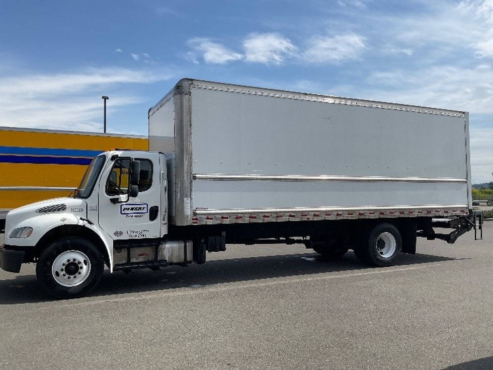 Medium Duty Box Truck-Light and Medium Duty Trucks-Freightliner-2020-M2-Everett-WA-159,191\n\t\tmiles-$ 54,250 - Image 4