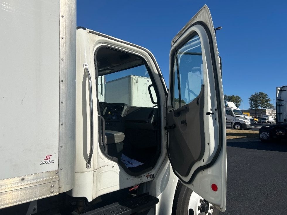Medium Duty Box Truck-Light and Medium Duty Trucks-Freightliner-2020-M2-Fairburn-GA-170,246\n\t\tmiles-$ 51,500 - Image 20