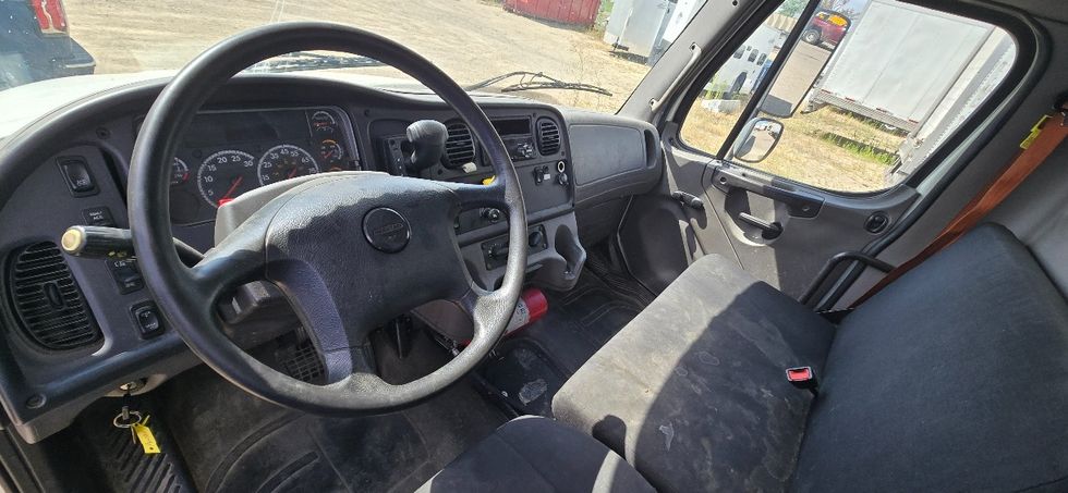 Medium Duty Box Truck-Light and Medium Duty Trucks-Freightliner-2020-M2-Faribault-MN-185,031\n\t\tmiles-$ 13,500 - Image 13