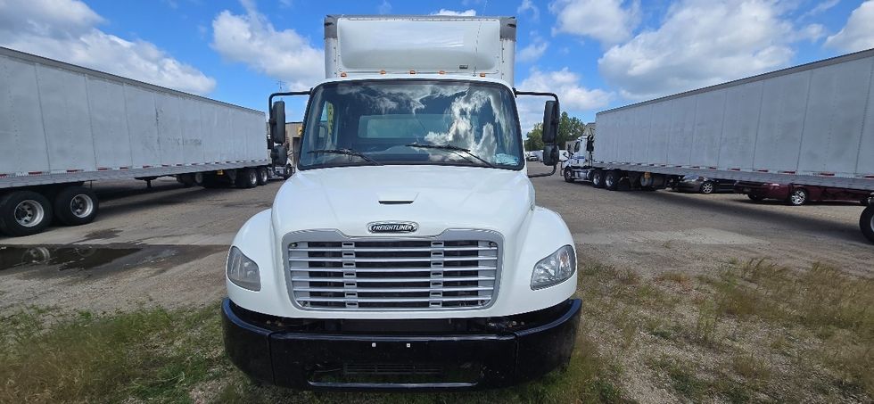 Medium Duty Box Truck-Light and Medium Duty Trucks-Freightliner-2020-M2-Faribault-MN-185,031\n\t\tmiles-$ 13,500 - Image 2