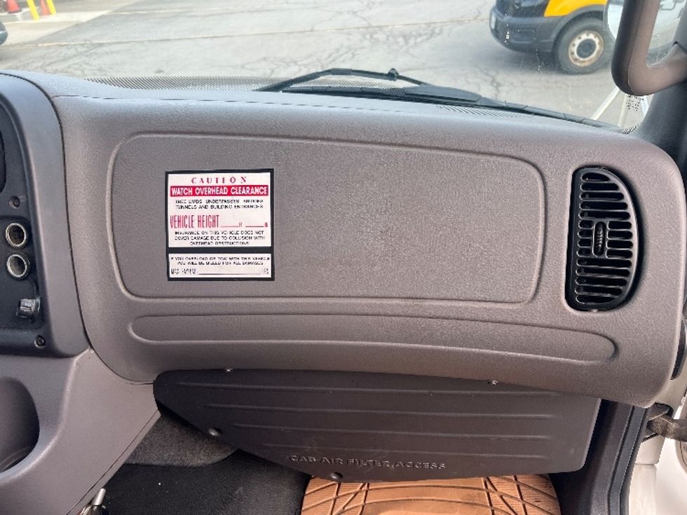 Medium Duty Box Truck-Light and Medium Duty Trucks-Freightliner-2020-M2-Flower Mound-TX-209,800\n\t\tmiles-$ 52,750 - Image 21
