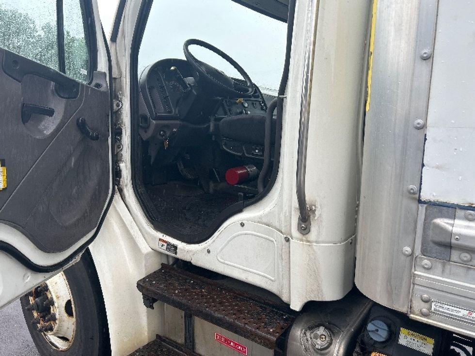 Medium Duty Box Truck-Light and Medium Duty Trucks-Freightliner-2020-M2-Flower Mound-TX-227,061\n\t\tmiles-$ 53,250 - Image 16