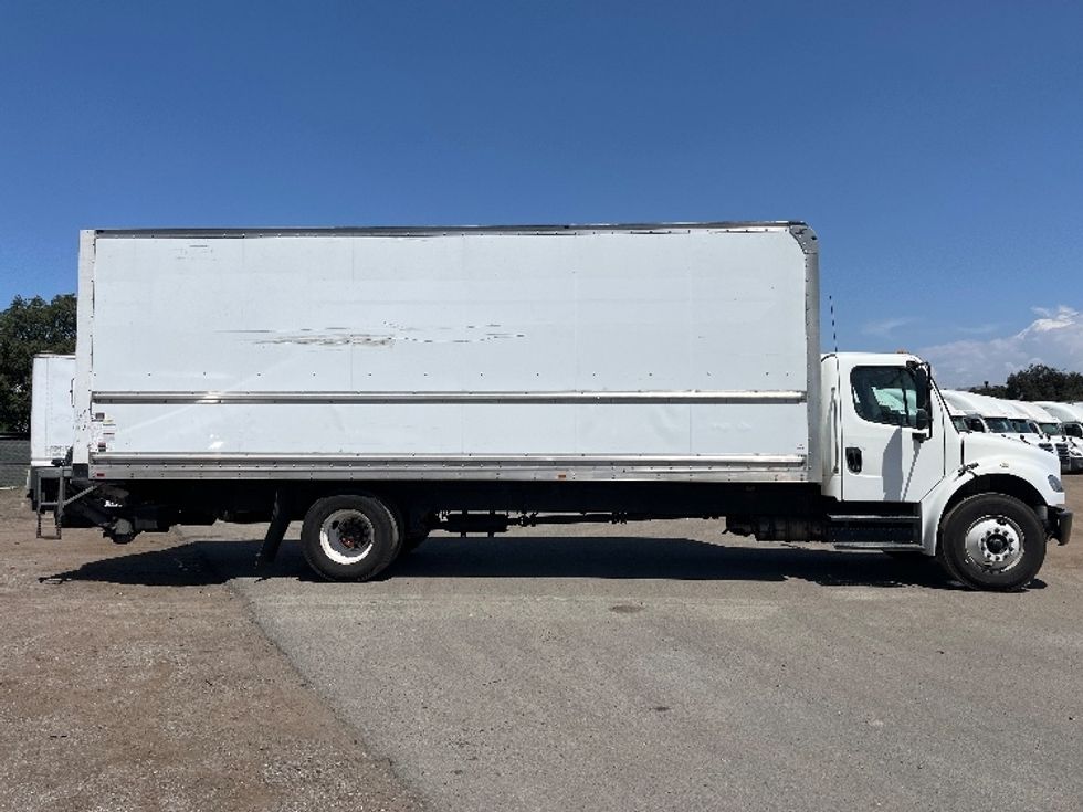 Medium Duty Box Truck-Light and Medium Duty Trucks-Freightliner-2020-M2-Fontana-CA-125,382\n\t\tmiles-$ 60,000 - Image 14