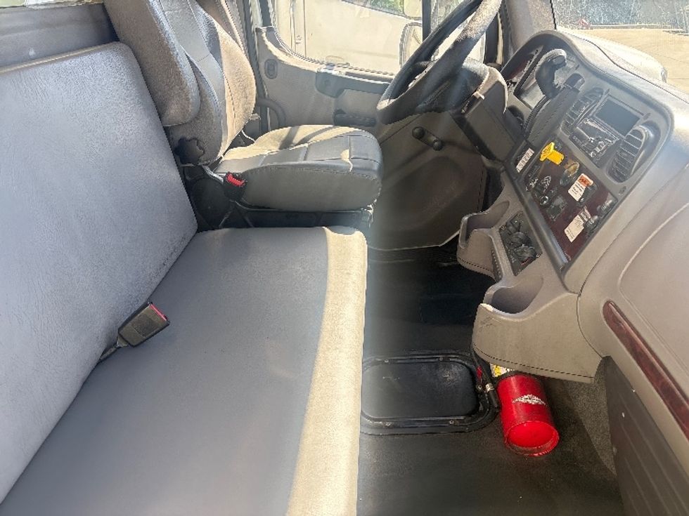 Medium Duty Box Truck-Light and Medium Duty Trucks-Freightliner-2020-M2-Fontana-CA-131,858\n\t\tmiles-$ 59,000 - Image 20