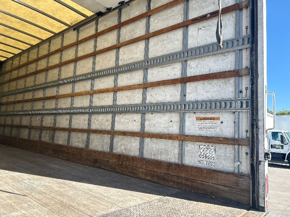 Medium Duty Box Truck-Light and Medium Duty Trucks-Freightliner-2020-M2-Fontana-CA-133,211\n\t\tmiles-$ 58,750 - Image 12