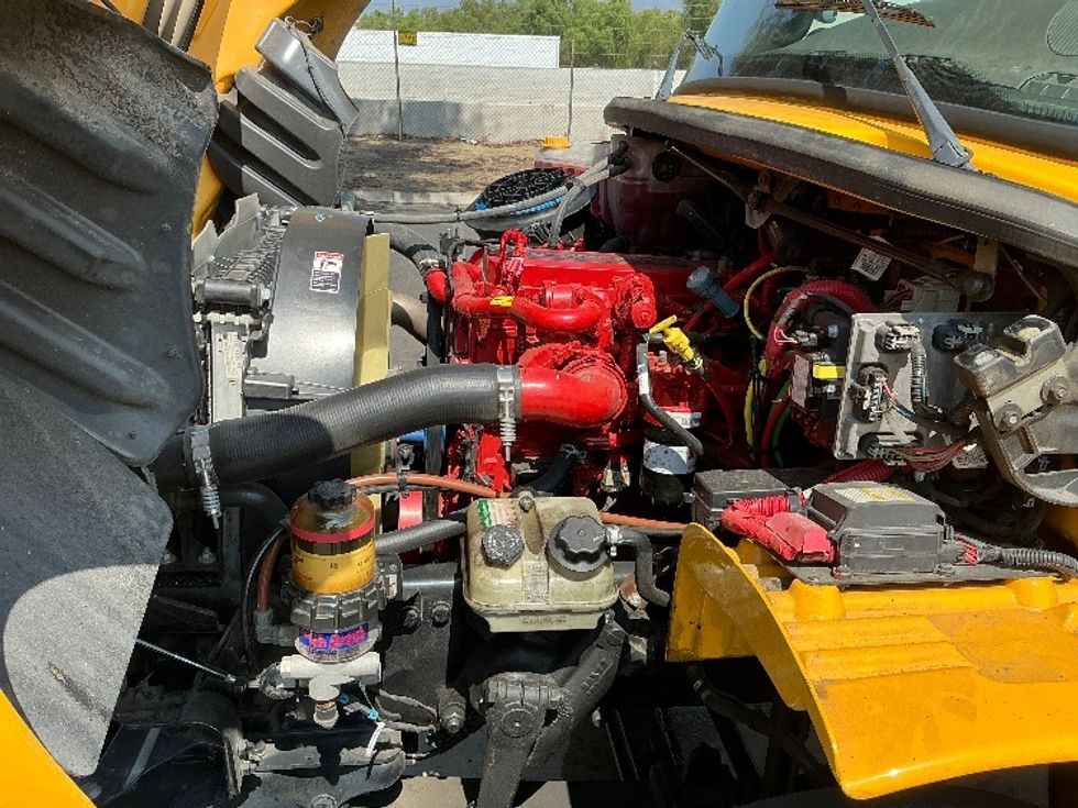 Medium Duty Box Truck-Light and Medium Duty Trucks-Freightliner-2020-M2-Fontana-CA-145,234\n\t\tmiles-$ 47,000 - Image 24