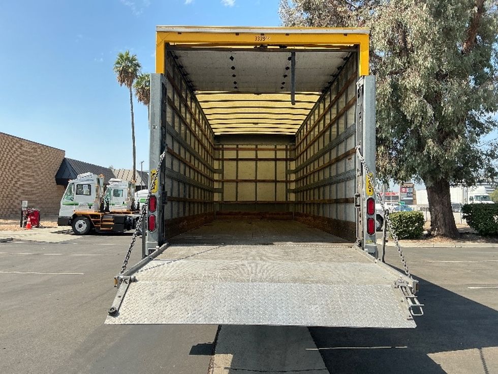 Medium Duty Box Truck-Light and Medium Duty Trucks-Freightliner-2020-M2-Fontana-CA-145,234\n\t\tmiles-$ 47,000 - Image 8