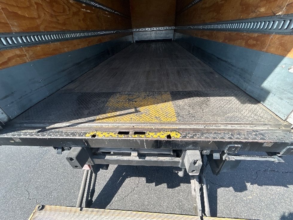 Medium Duty Box Truck-Light and Medium Duty Trucks-Freightliner-2020-M2-Fontana-CA-170,120\n\t\tmiles-$ 43,750 - Image 10
