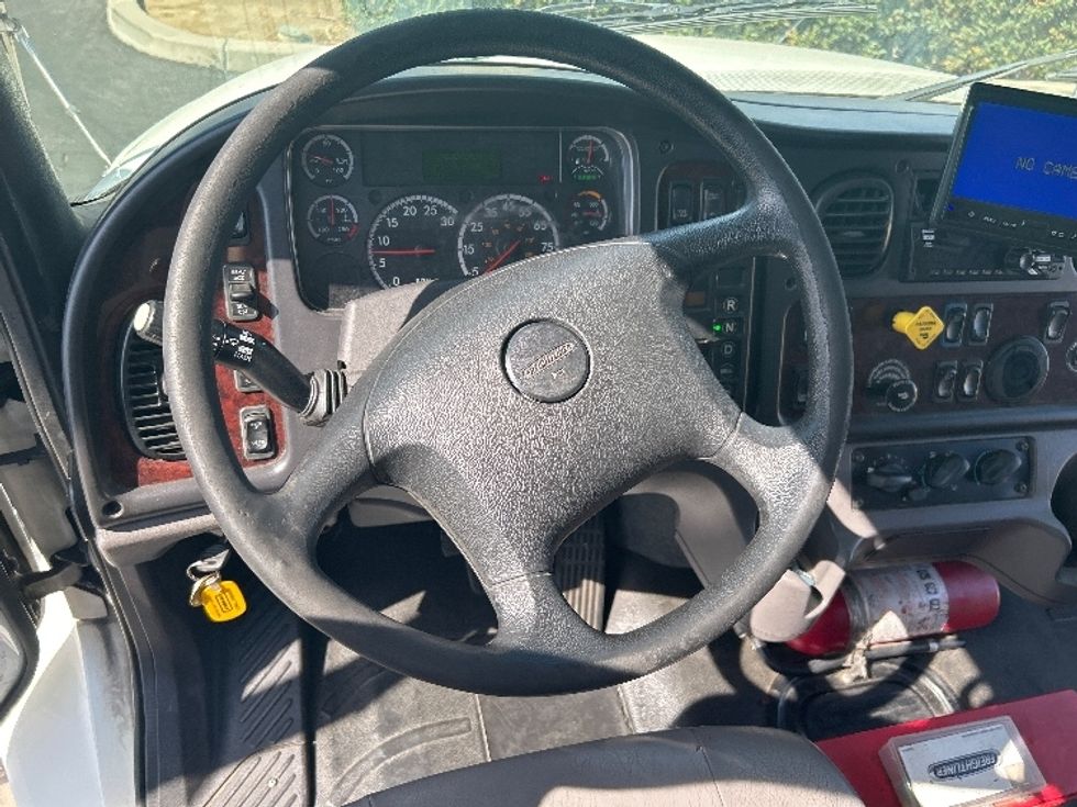 Medium Duty Box Truck-Light and Medium Duty Trucks-Freightliner-2020-M2-Fontana-CA-170,120\n\t\tmiles-$ 43,750 - Image 16