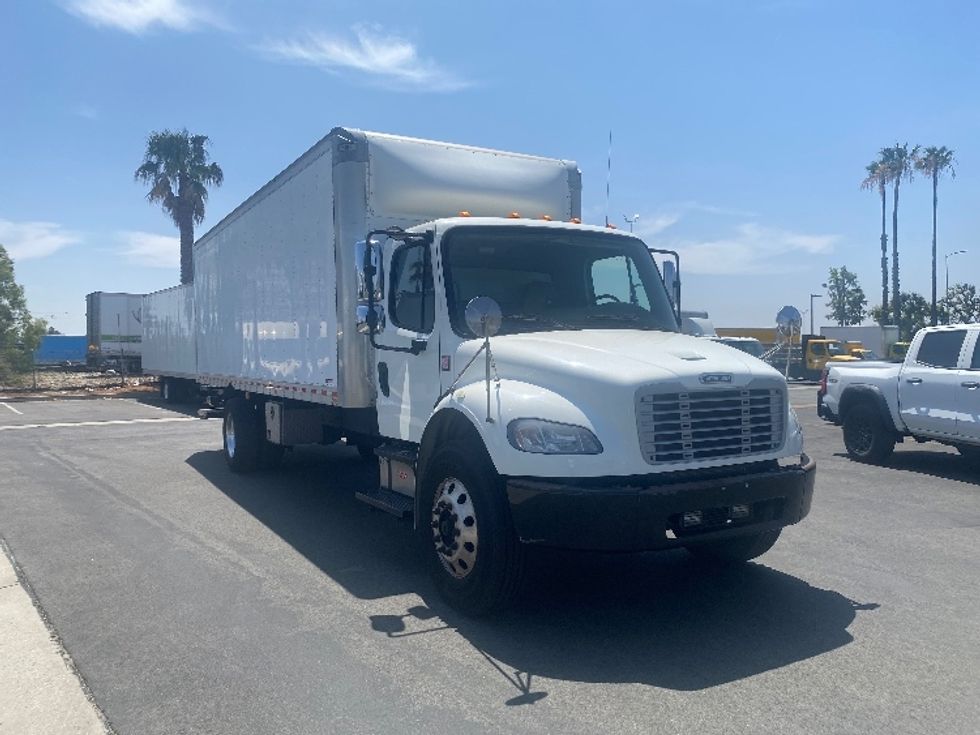 Medium Duty Box Truck-Light and Medium Duty Trucks-Freightliner-2020-M2-Fontana-CA-172,909\n\t\tmiles-$ 43,750 - Image 1