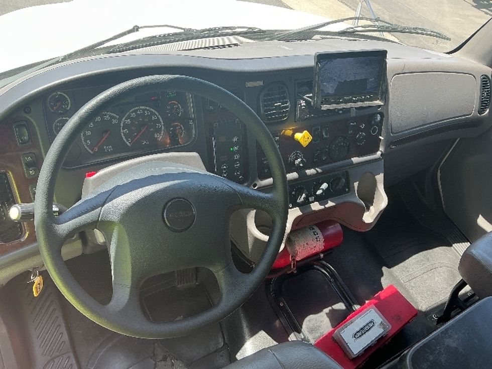 Medium Duty Box Truck-Light and Medium Duty Trucks-Freightliner-2020-M2-Fontana-CA-172,909\n\t\tmiles-$ 43,750 - Image 18