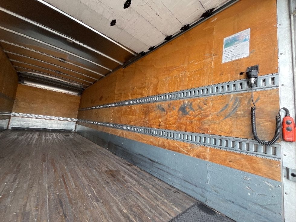 Medium Duty Box Truck-Light and Medium Duty Trucks-Freightliner-2020-M2-Fontana-CA-180,399\n\t\tmiles-$ 41,250 - Image 12