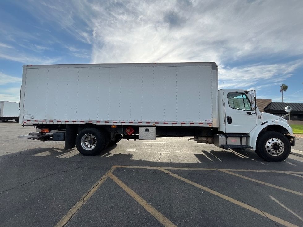 Medium Duty Box Truck-Light and Medium Duty Trucks-Freightliner-2020-M2-Fontana-CA-180,399\n\t\tmiles-$ 41,250 - Image 15
