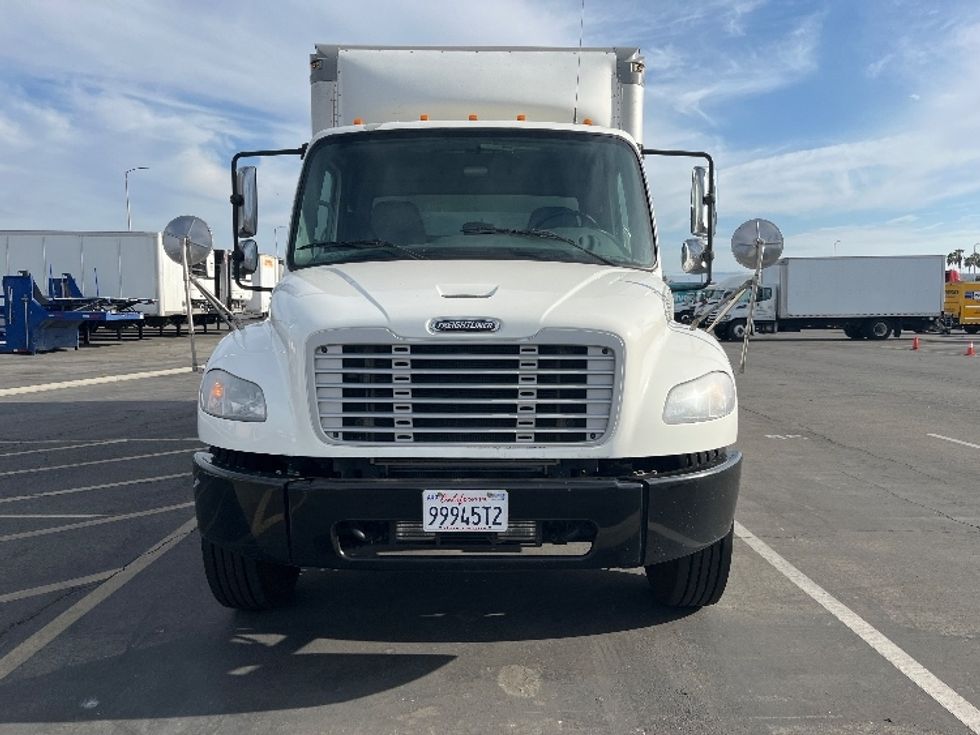 Medium Duty Box Truck-Light and Medium Duty Trucks-Freightliner-2020-M2-Fontana-CA-180,399\n\t\tmiles-$ 41,250 - Image 2