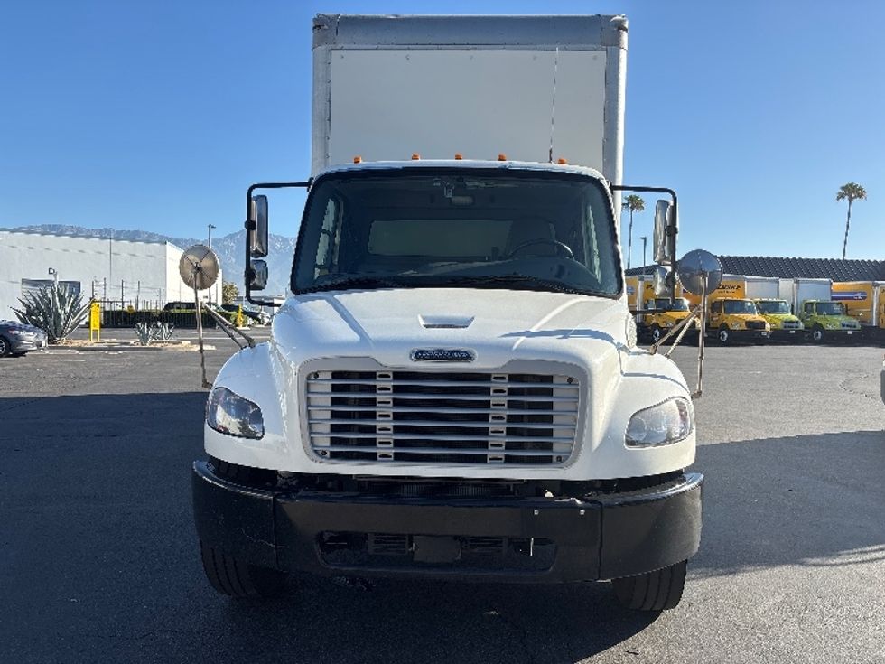 Medium Duty Box Truck-Light and Medium Duty Trucks-Freightliner-2020-M2-Fontana-CA-183,863\n\t\tmiles-$ 54,500 - Image 2