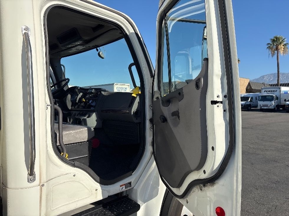 Medium Duty Box Truck-Light and Medium Duty Trucks-Freightliner-2020-M2-Fontana-CA-183,863\n\t\tmiles-$ 54,500 - Image 20