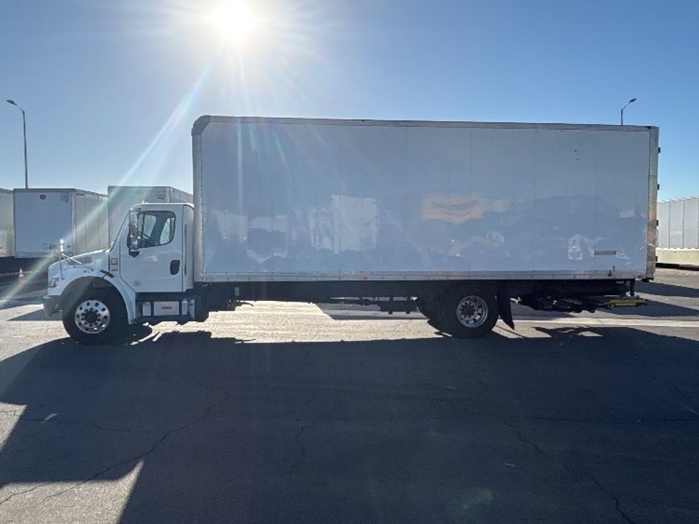 Medium Duty Box Truck-Light and Medium Duty Trucks-Freightliner-2020-M2-Fontana-CA-183,863\n\t\tmiles-$ 54,500 - Image 4