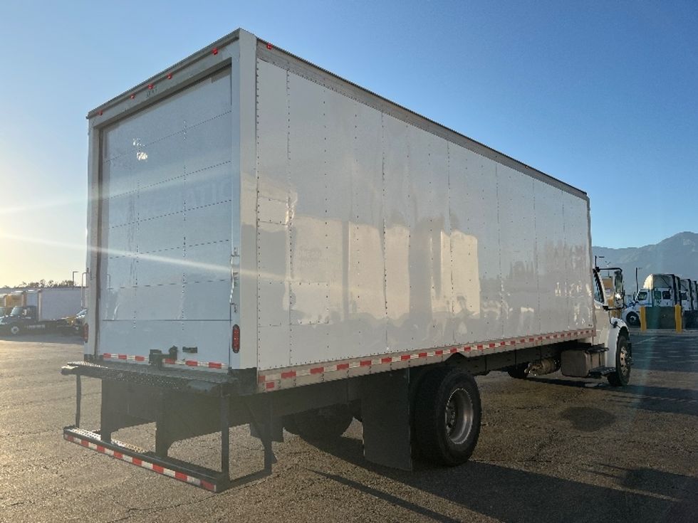 Medium Duty Box Truck-Light and Medium Duty Trucks-Freightliner-2020-M2-Fontana-CA-186,922\n\t\tmiles-$ 48,000 - Image 13