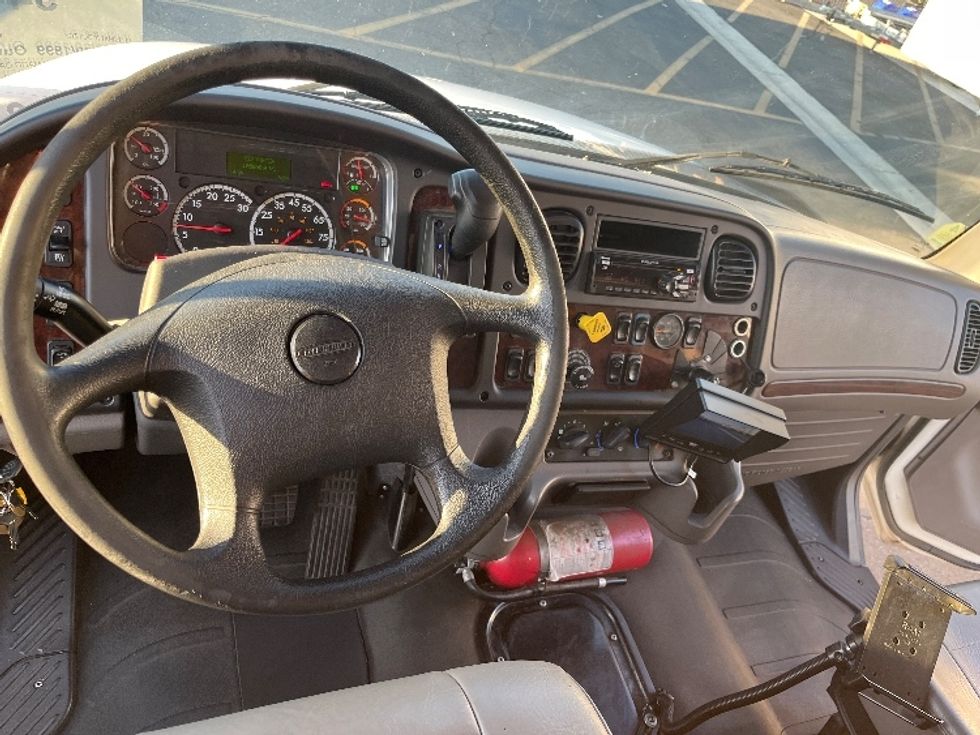Medium Duty Box Truck-Light and Medium Duty Trucks-Freightliner-2020-M2-Fontana-CA-186,922\n\t\tmiles-$ 48,000 - Image 18
