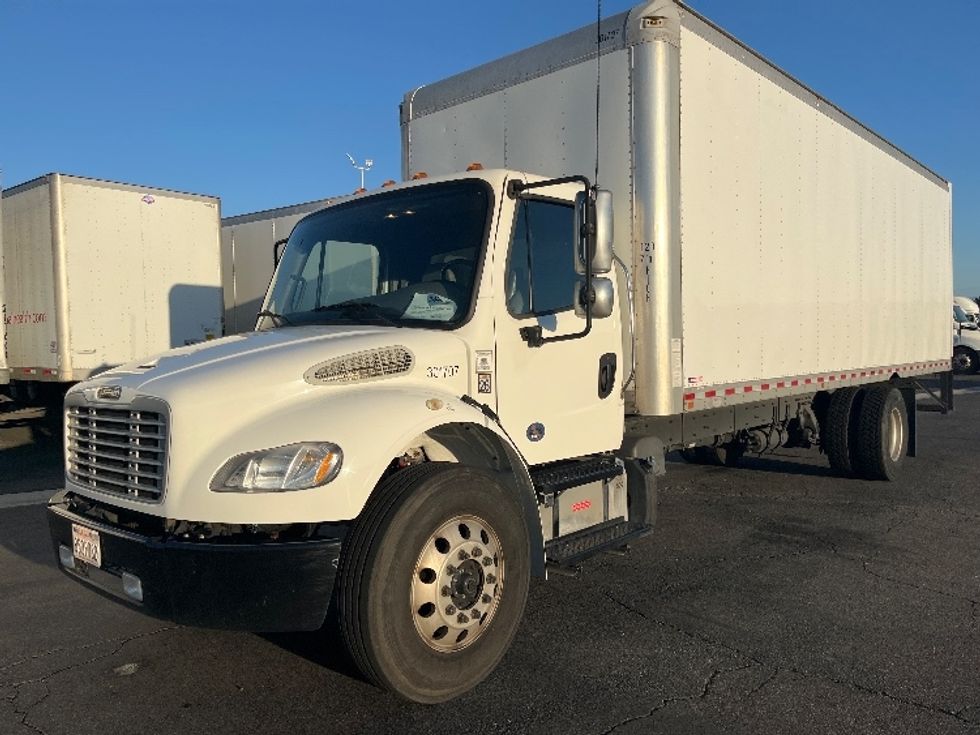 Medium Duty Box Truck-Light and Medium Duty Trucks-Freightliner-2020-M2-Fontana-CA-186,922\n\t\tmiles-$ 48,000 - Image 3
