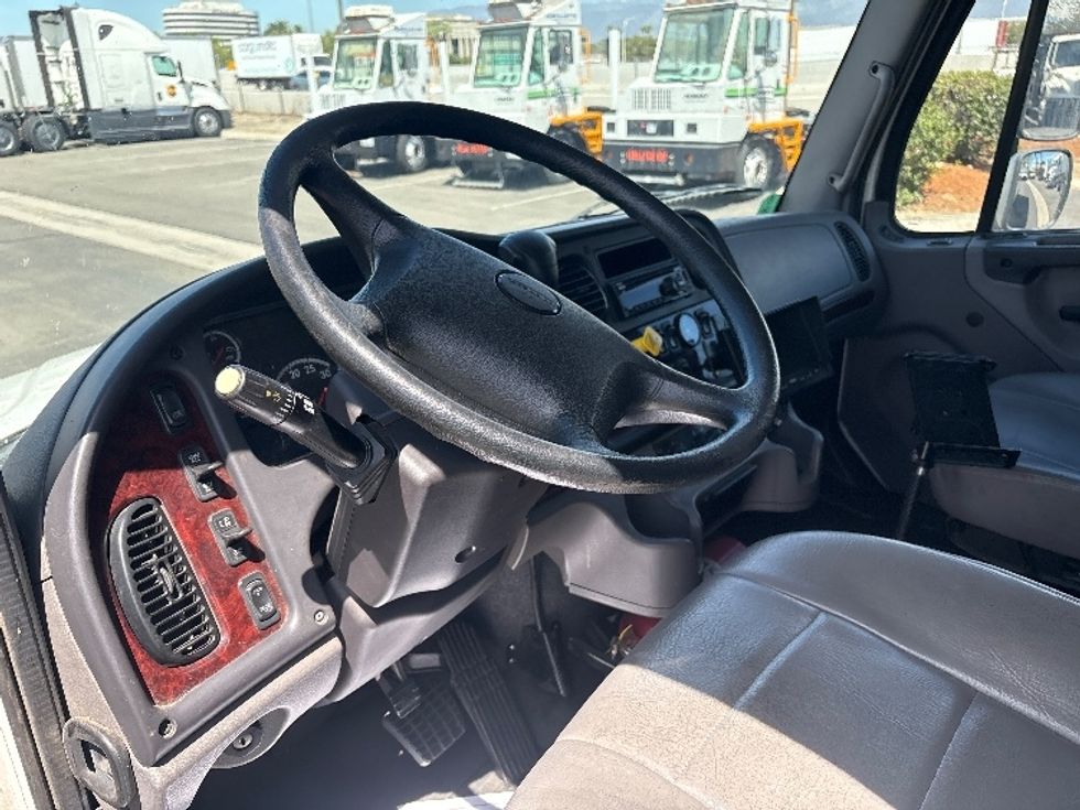 Medium Duty Box Truck-Light and Medium Duty Trucks-Freightliner-2020-M2-Fontana-CA-202,941\n\t\tmiles-$ 46,250 - Image 17