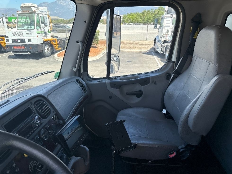 Medium Duty Box Truck-Light and Medium Duty Trucks-Freightliner-2020-M2-Fontana-CA-202,941\n\t\tmiles-$ 46,250 - Image 18