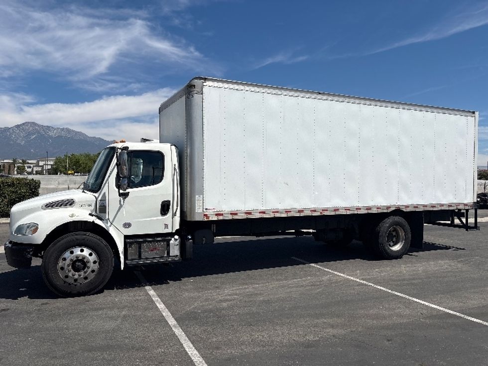 Medium Duty Box Truck-Light and Medium Duty Trucks-Freightliner-2020-M2-Fontana-CA-202,941\n\t\tmiles-$ 46,250 - Image 4