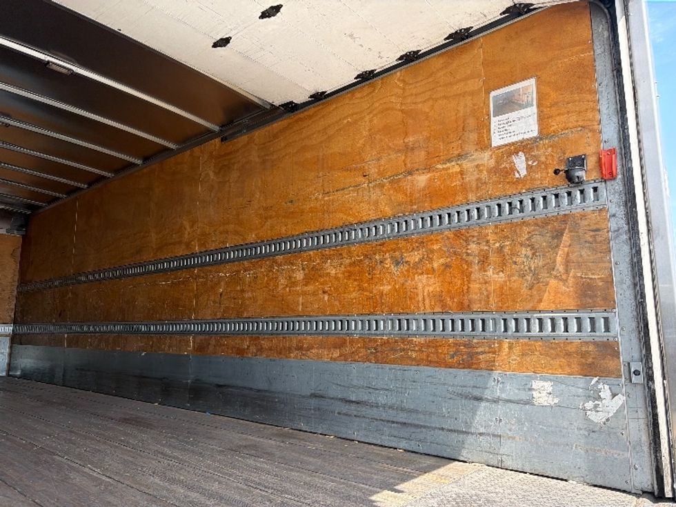 Medium Duty Box Truck-Light and Medium Duty Trucks-Freightliner-2020-M2-Fontana-CA-222,338\n\t\tmiles-$ 34,250 - Image 12