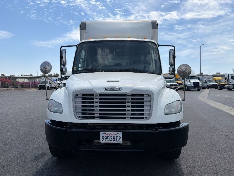 Medium Duty Box Truck-Light and Medium Duty Trucks-Freightliner-2020-M2-Fontana-CA-222,338\n\t\tmiles-$ 34,250 - Image 2