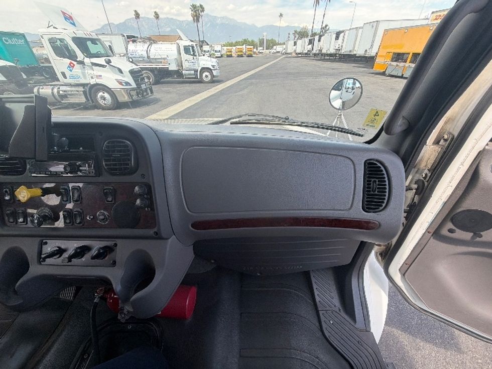 Medium Duty Box Truck-Light and Medium Duty Trucks-Freightliner-2020-M2-Fontana-CA-222,338\n\t\tmiles-$ 34,250 - Image 21